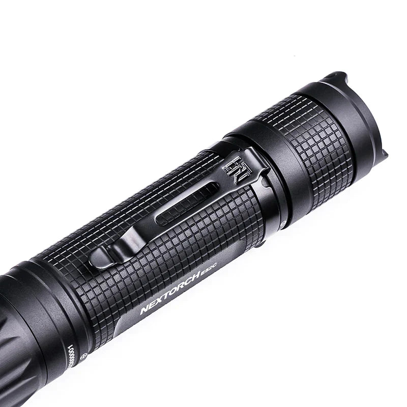 LAMPE DE POCHE TACTIQUE 3000 LUMENS E52C NEXTORCH - COUTEAUX ET OUTILS - LAMPES DE POCHES
