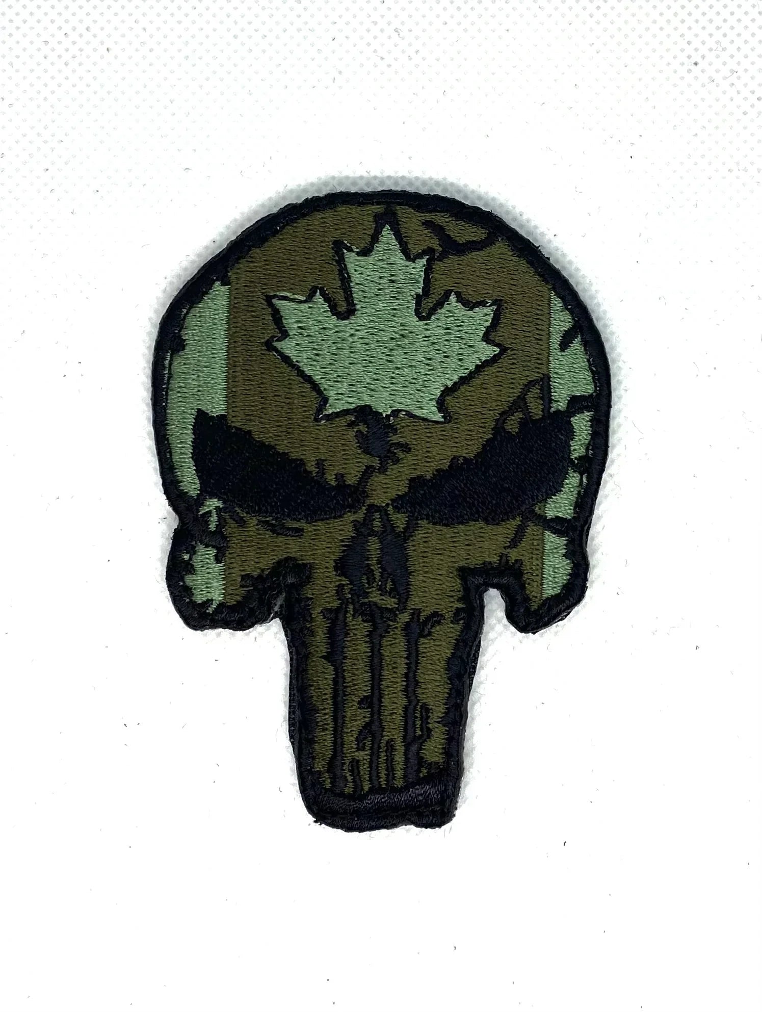 PUNISHER CANADA - ÉQUIPEMENT TACTIQUE - ÉCUSSONS ET INSIGNES