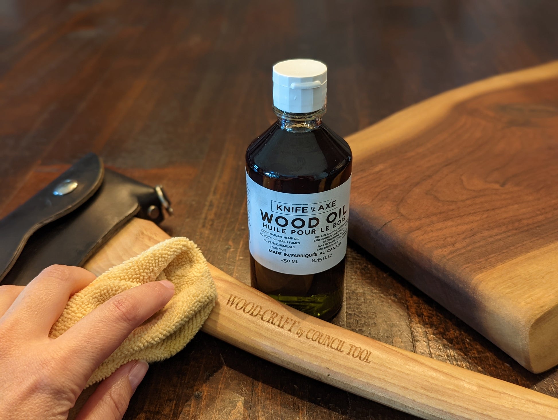 HUILE DE CHANVRE POUR ENTRETIEN DU BOIS KNIFE AND AXE