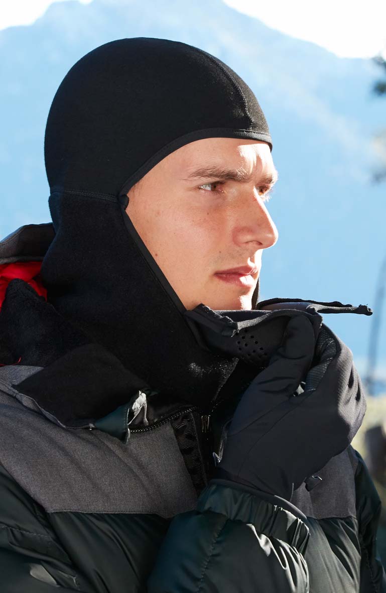 Masque MagneMask abaissé sans retirer la cagoule Seirus Combo TNT