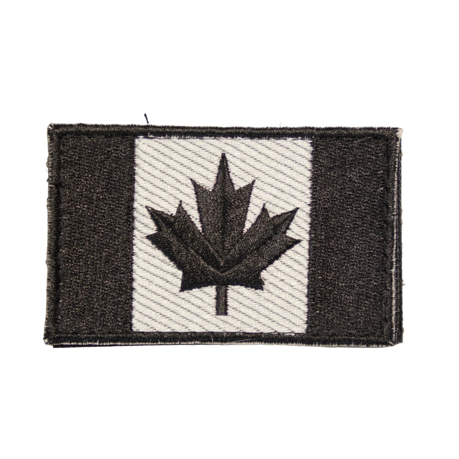 ÉCUSSON DRAPEAU CANADIEN 3.25’’ PAR 2’’ - NOIR - ÉQUIPEMENT TACTIQUE - ÉCUSSONS ET INSIGNES