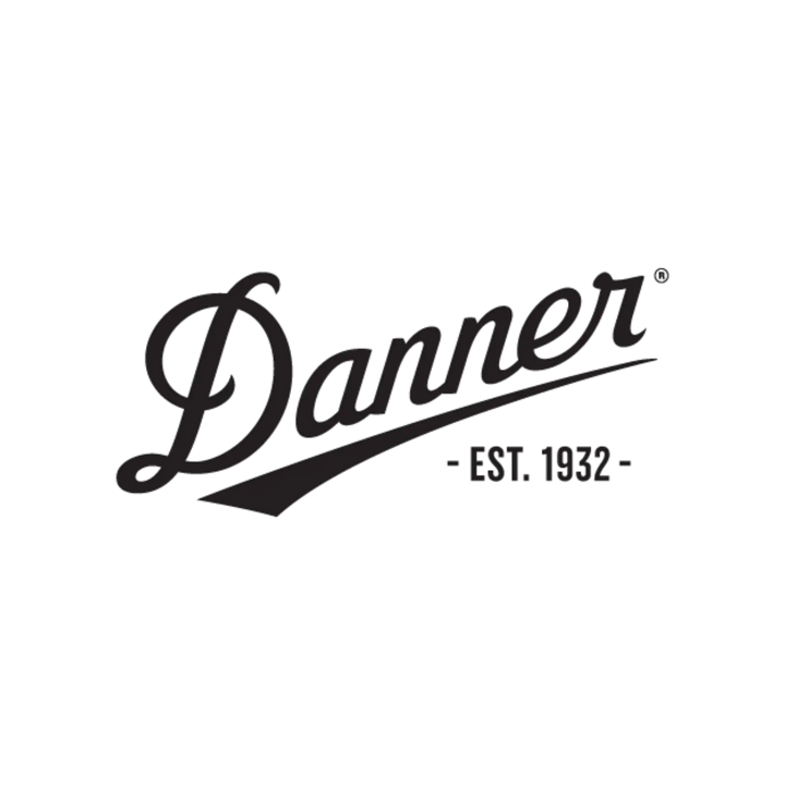 Logo Danner avec script cursif et ’est.